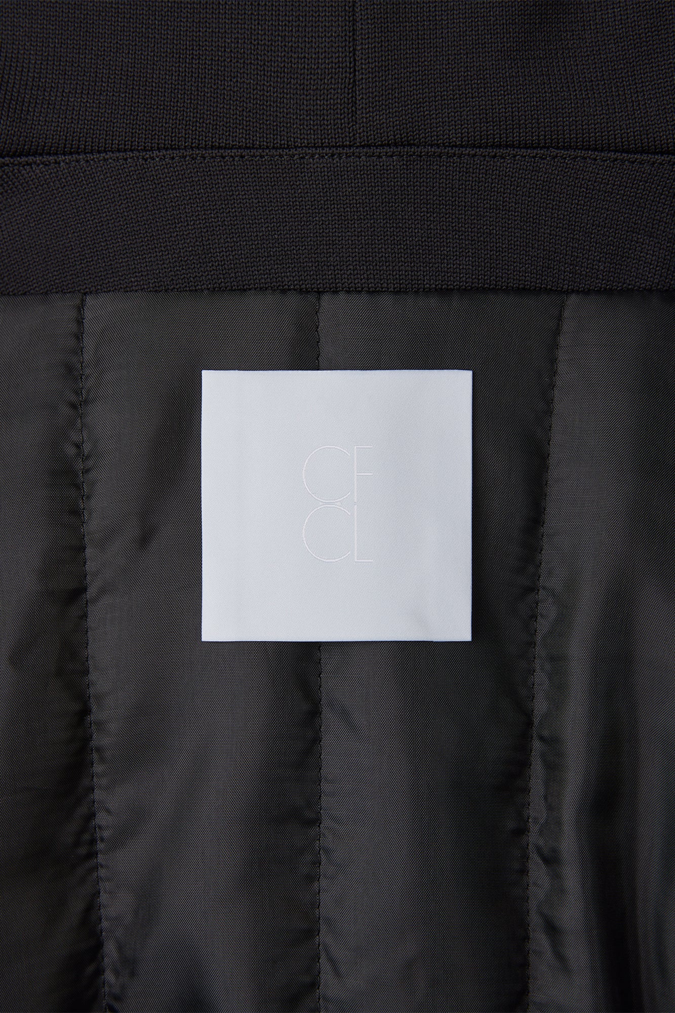 PADDED HYPHA CROPPED HOODIE BOMBER JACKET