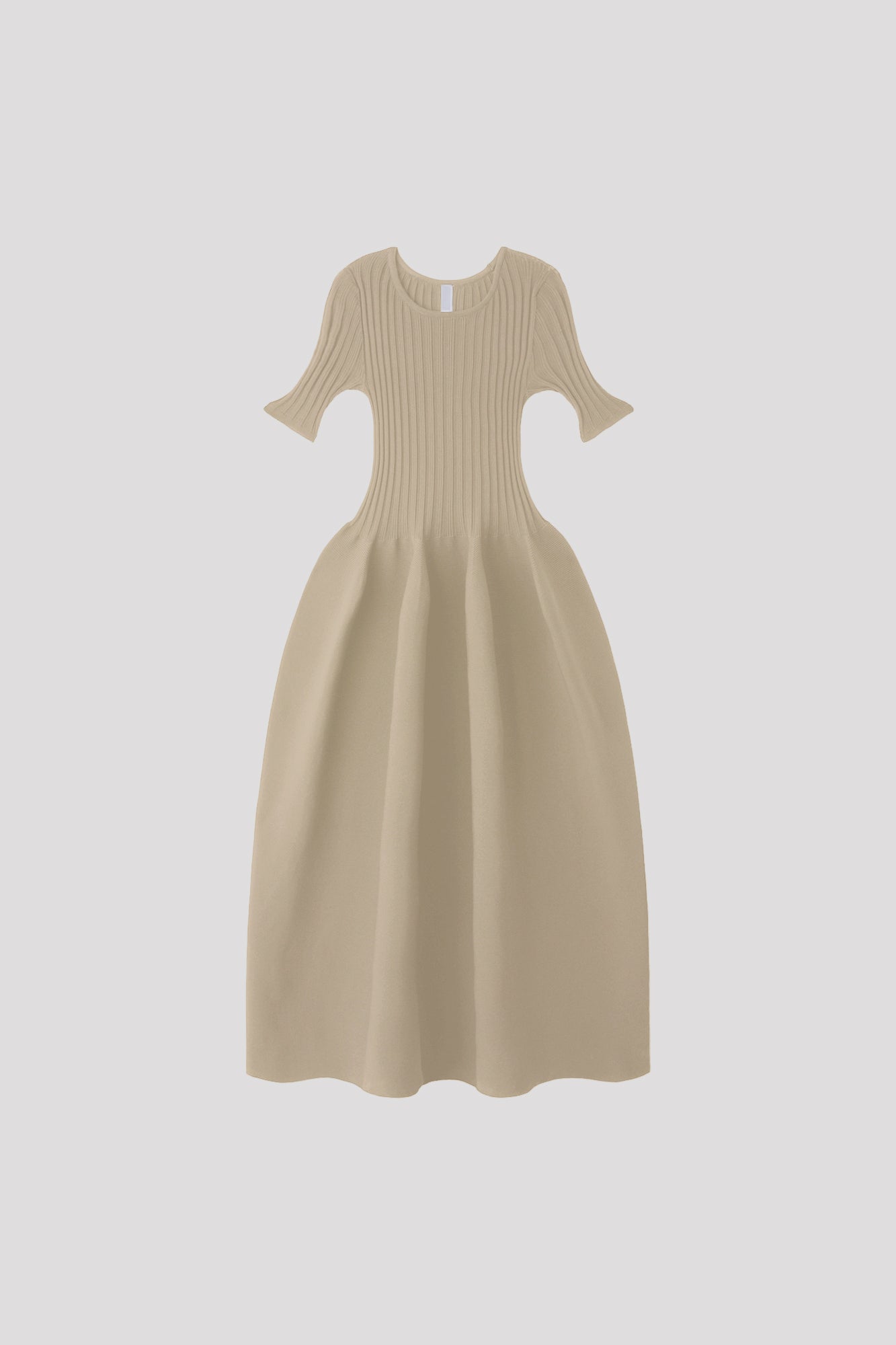 #色_SAND BEIGE