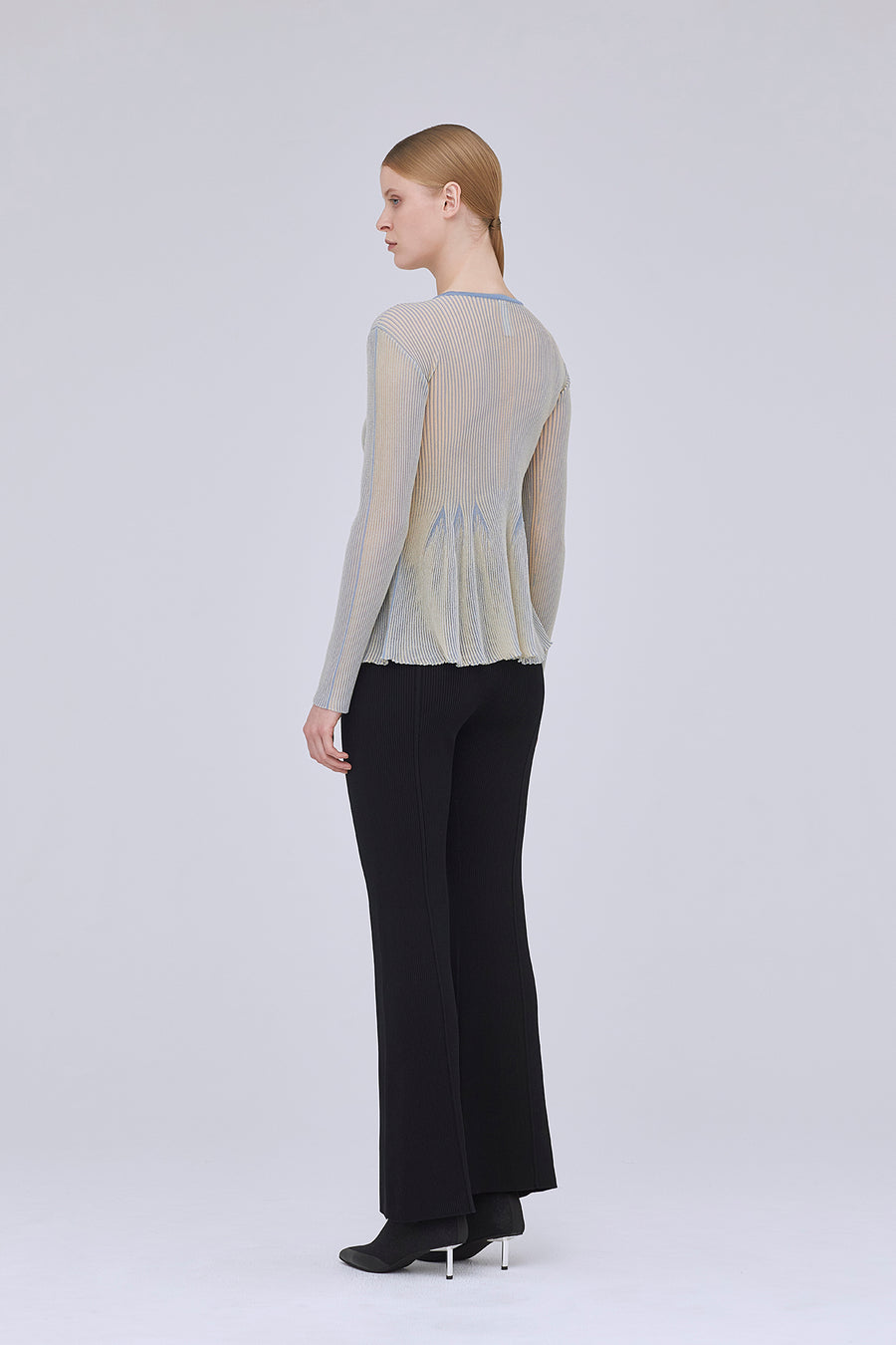 SOFT PORTRAIT TIGHT FLARE PANTS