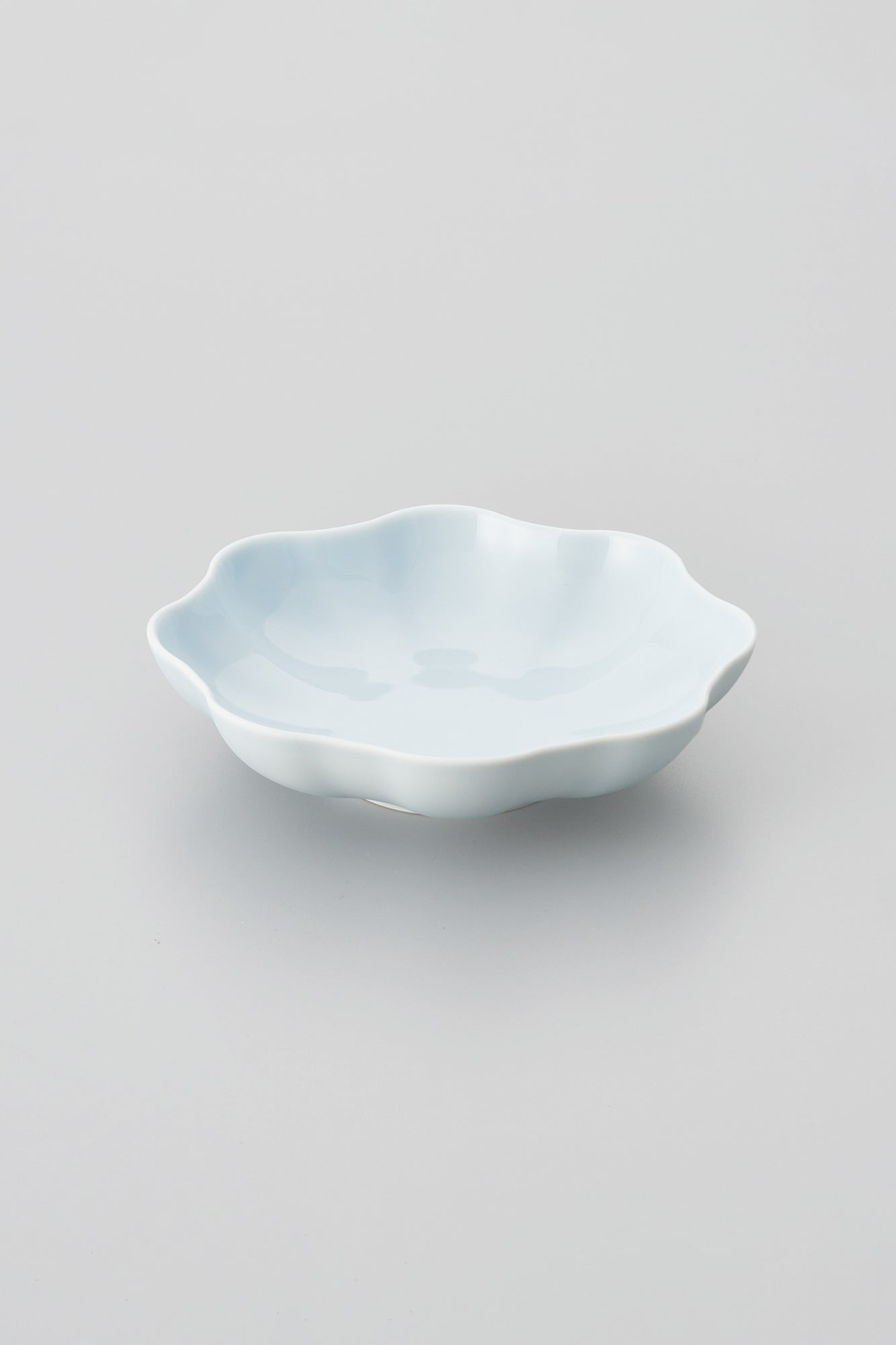 PORCELAIN POTTERY BOWL MEDIUM