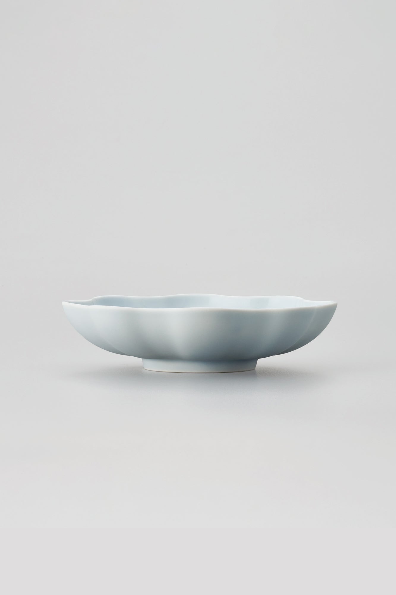 PORCELAIN POTTERY BOWL MEDIUM