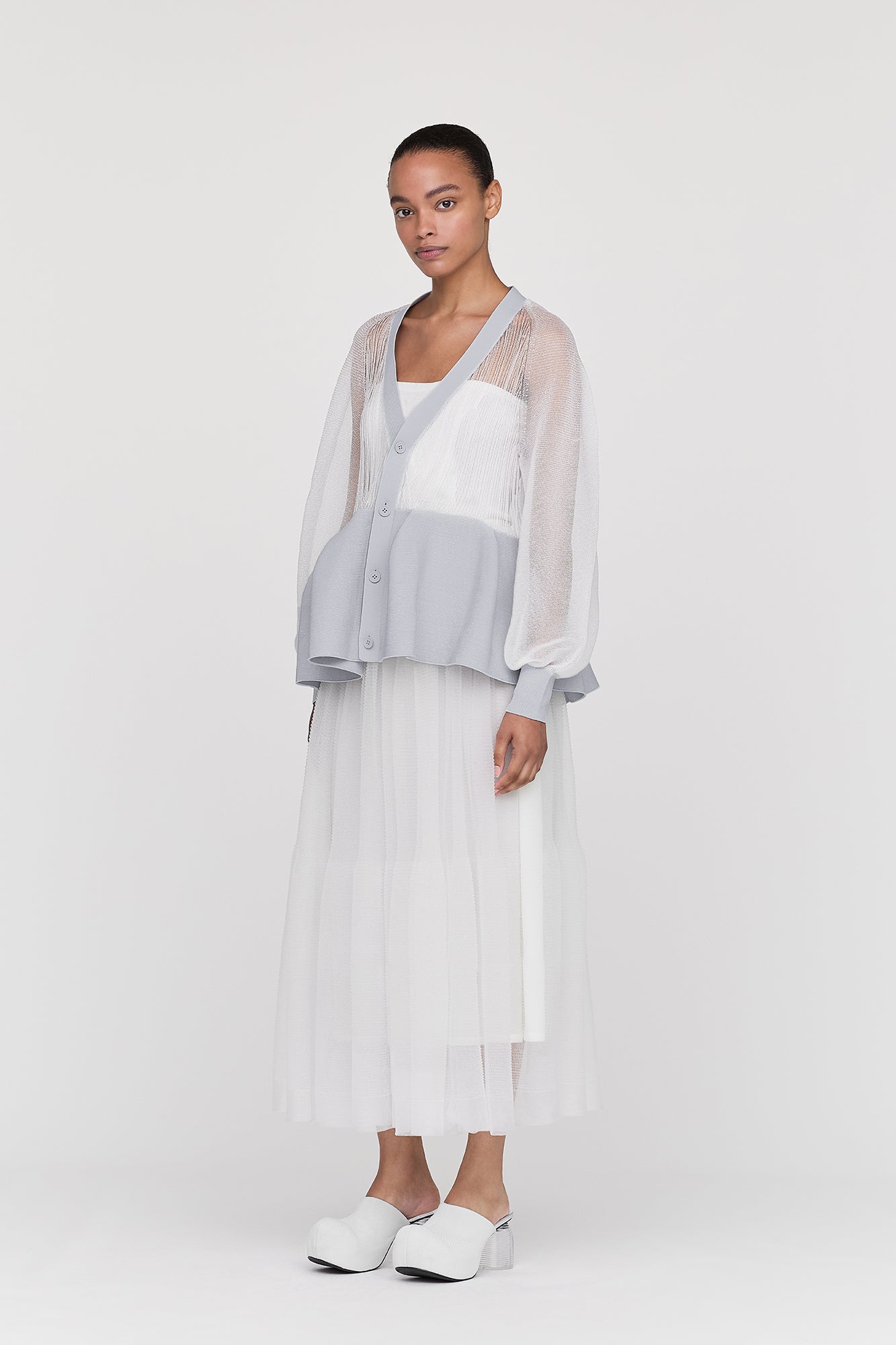 モデル身長：173cm　着用サイズ：3