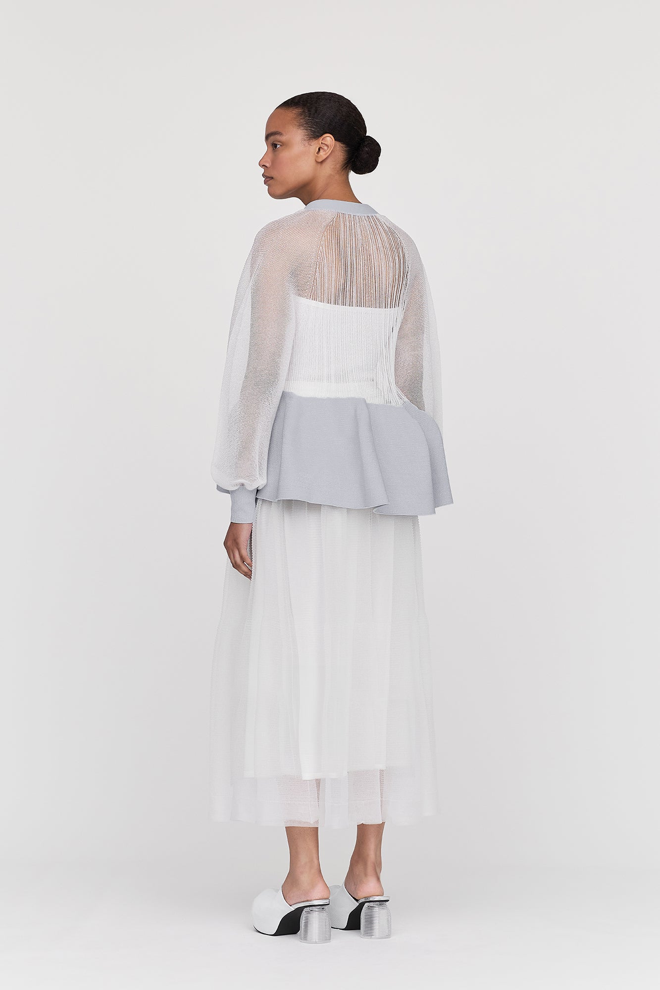 モデル身長：173cm　着用サイズ：3