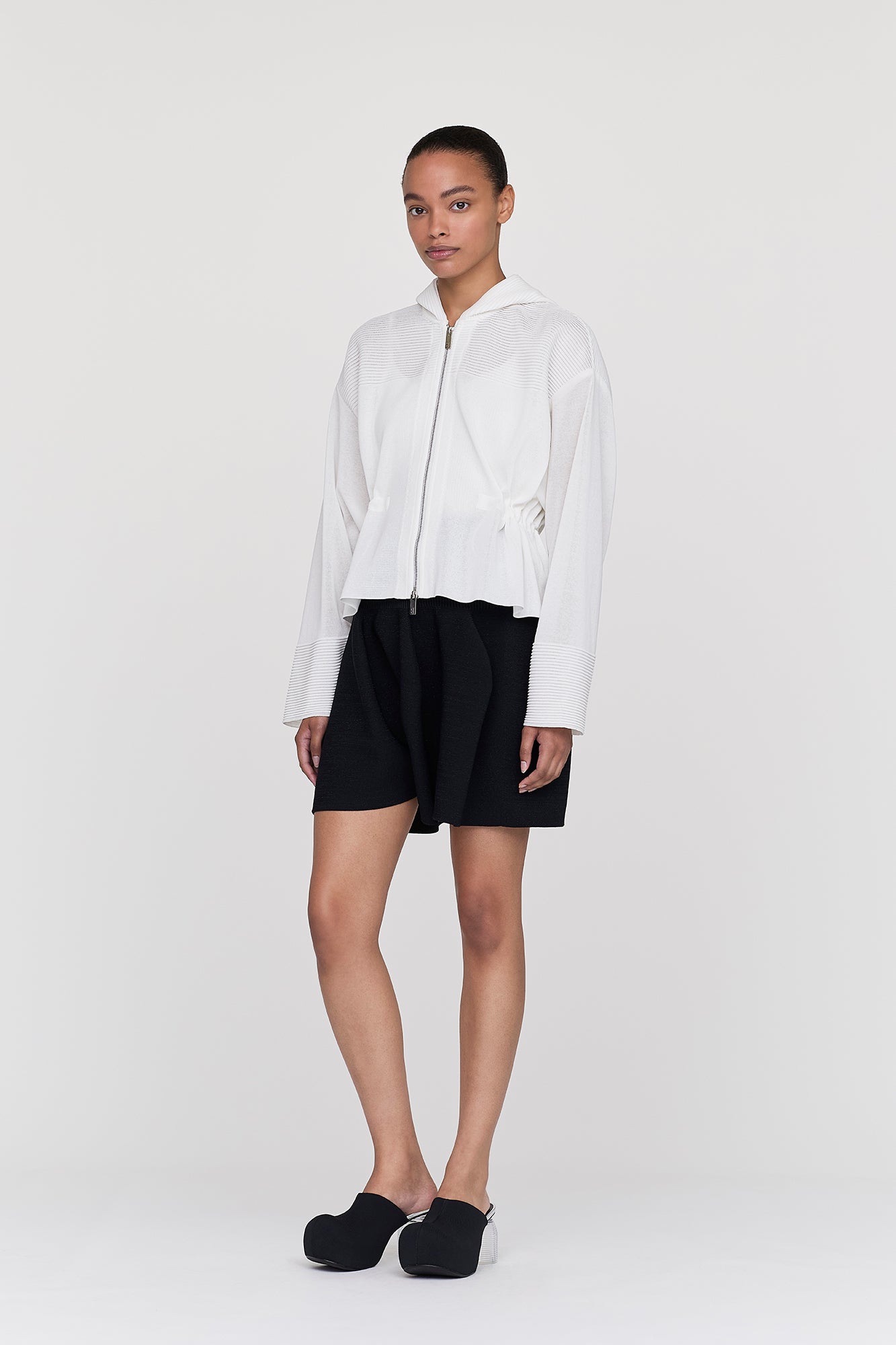 TC MILAN CROPPED HOODIE JACKET