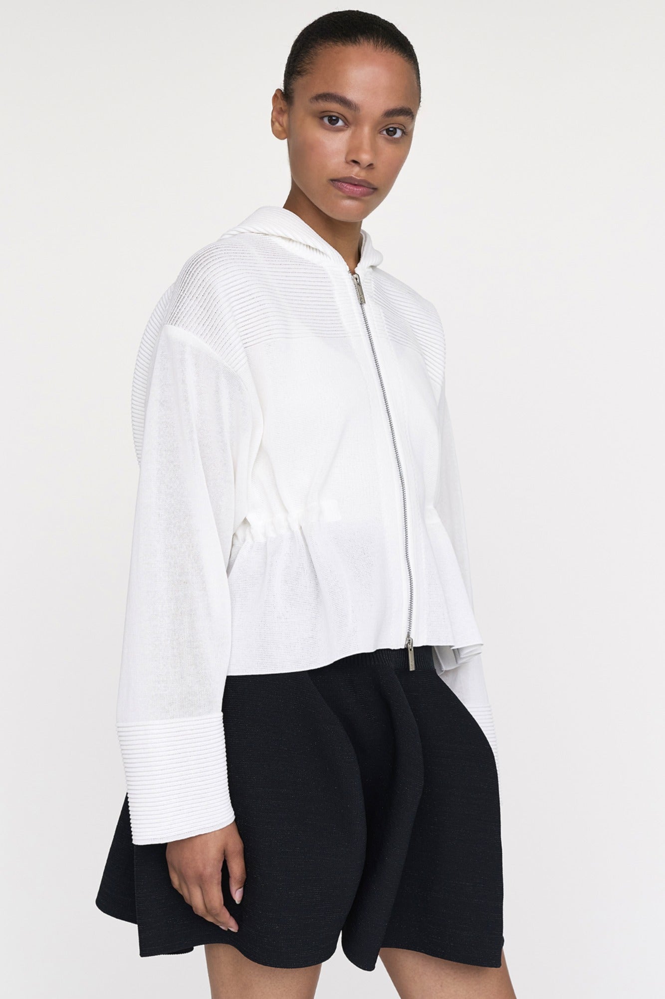 TC MILAN CROPPED HOODIE JACKET