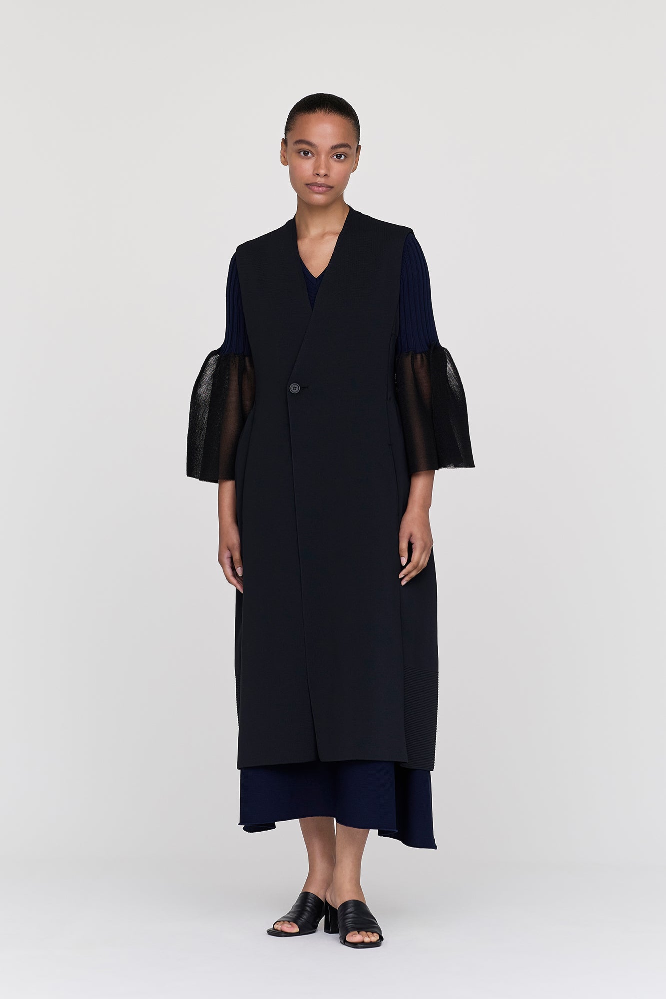 モデル身長：173cm　着用サイズ：3