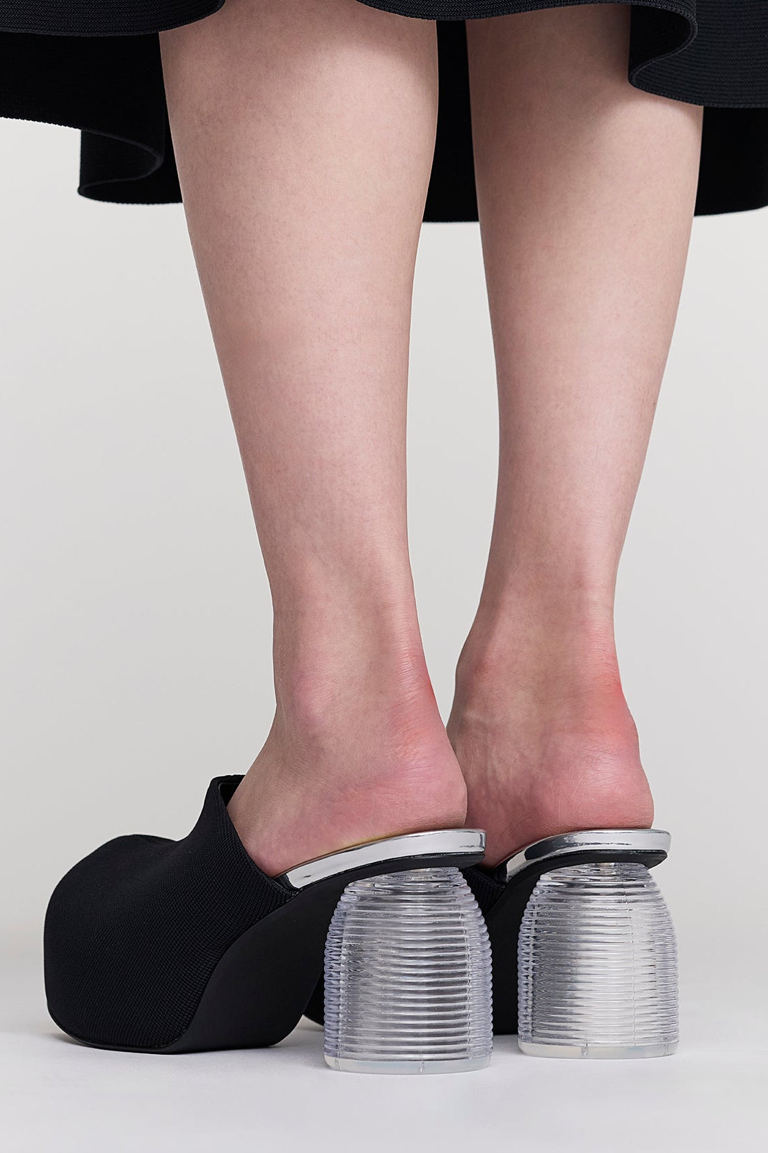 モデル身長：171cm　着用サイズ：25