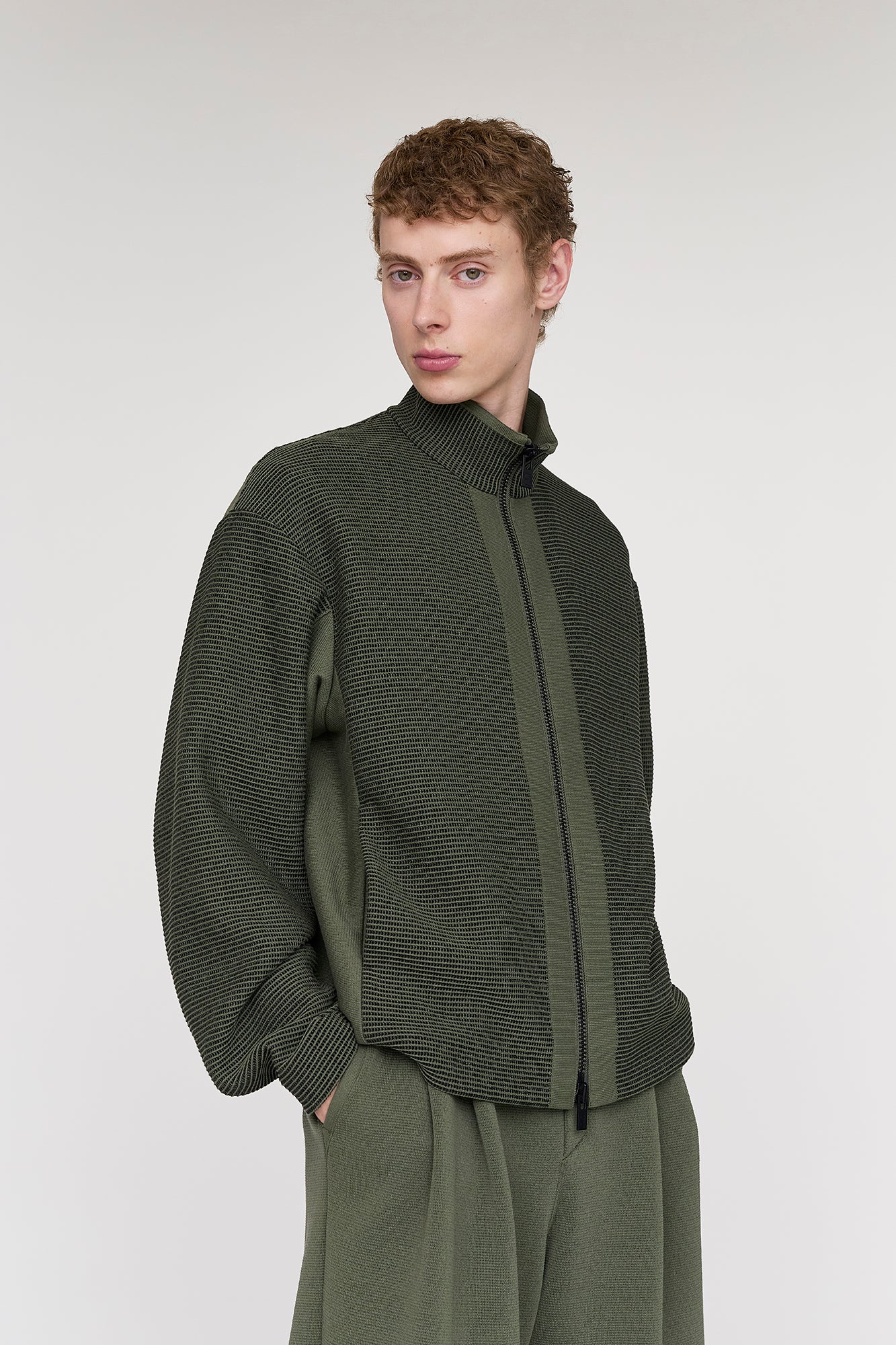WAFFLE LUCENT STAND COLLAR ZIP BLOUSON