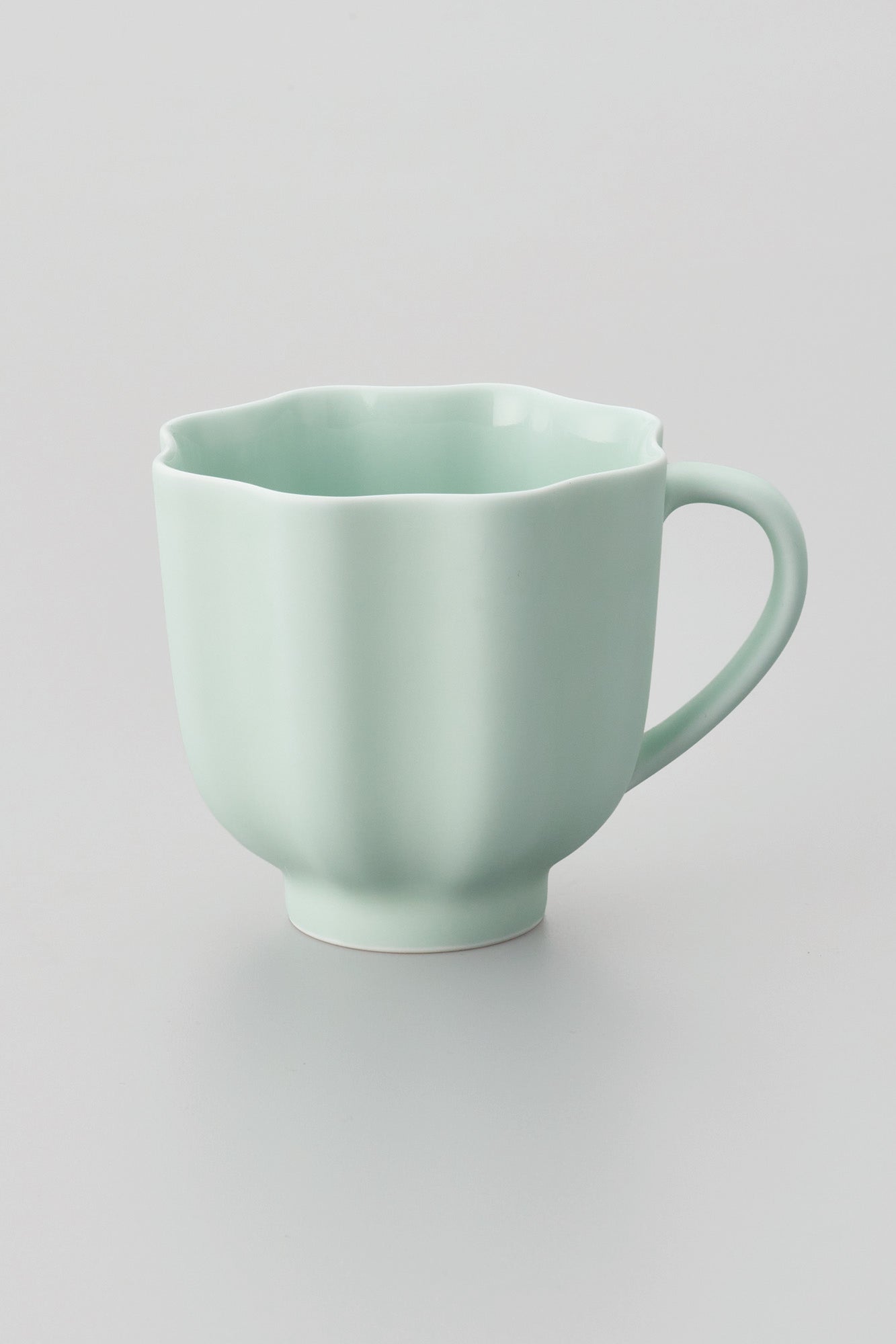 PORCELAIN POTTERY TEA MUG