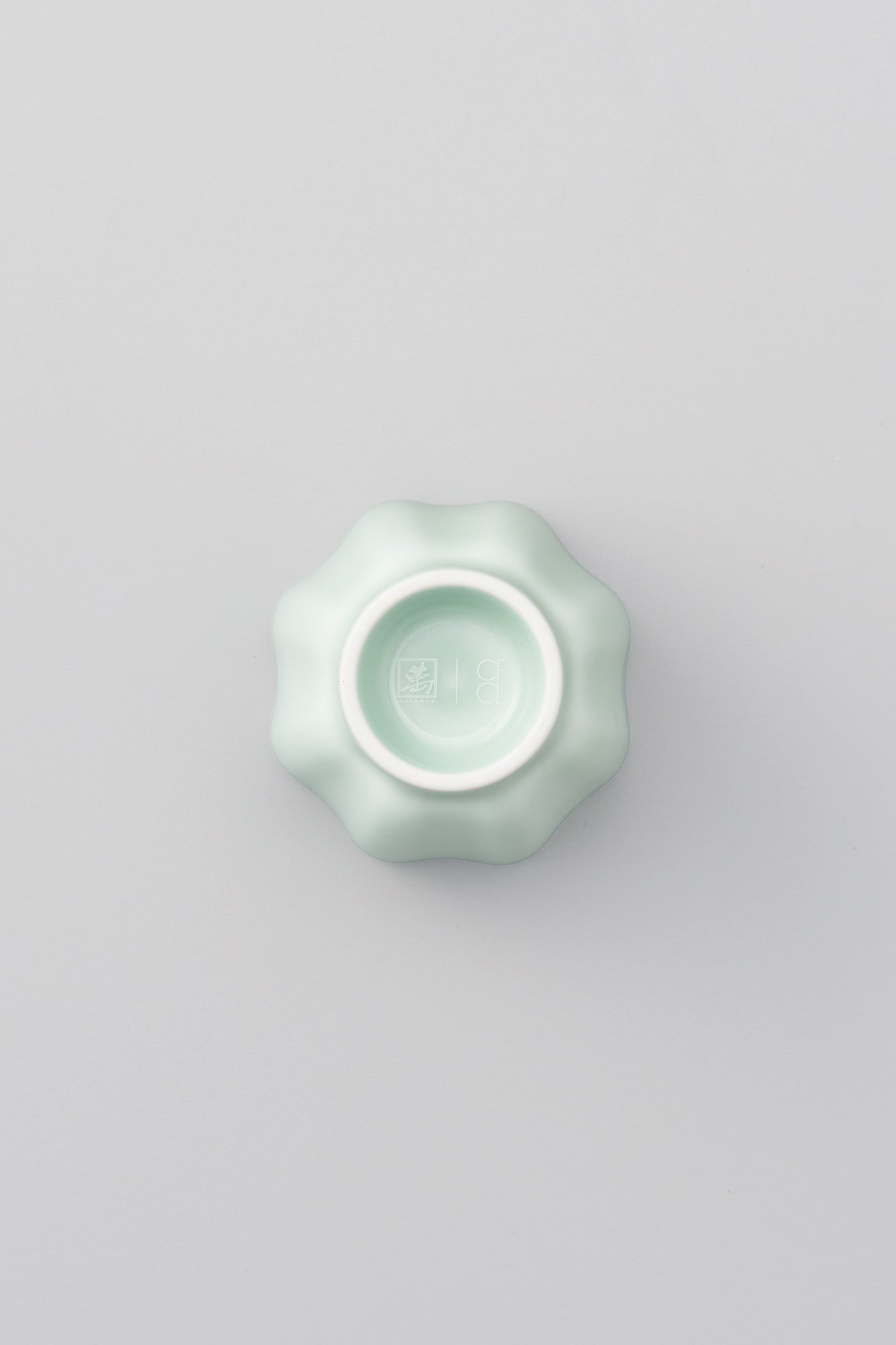 PORCELAIN POTTERY TEA CUP