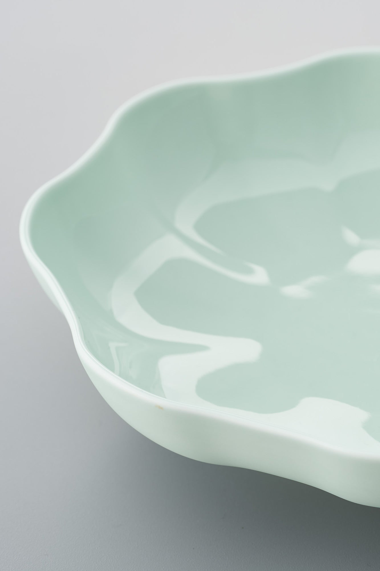 PORCELAIN POTTERY BOWL LARGE