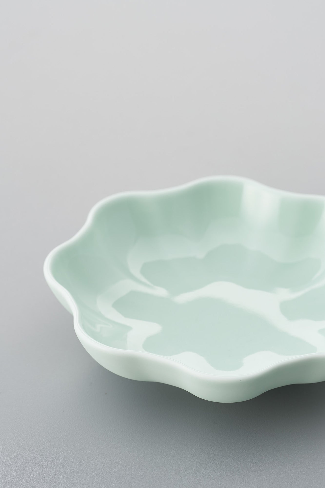PORCELAIN POTTERY BOWL SMALL