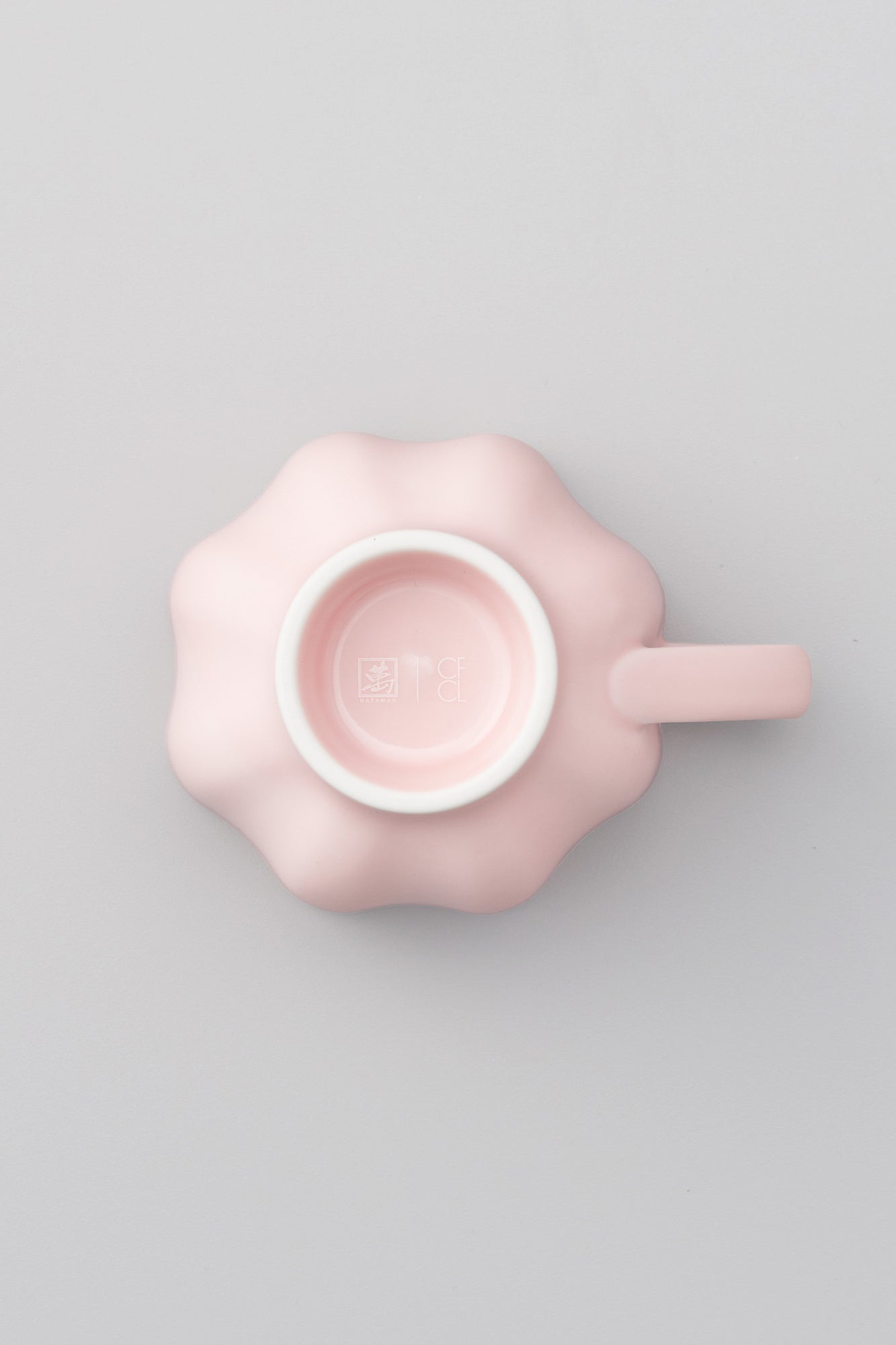 PORCELAIN POTTERY TEA MUG