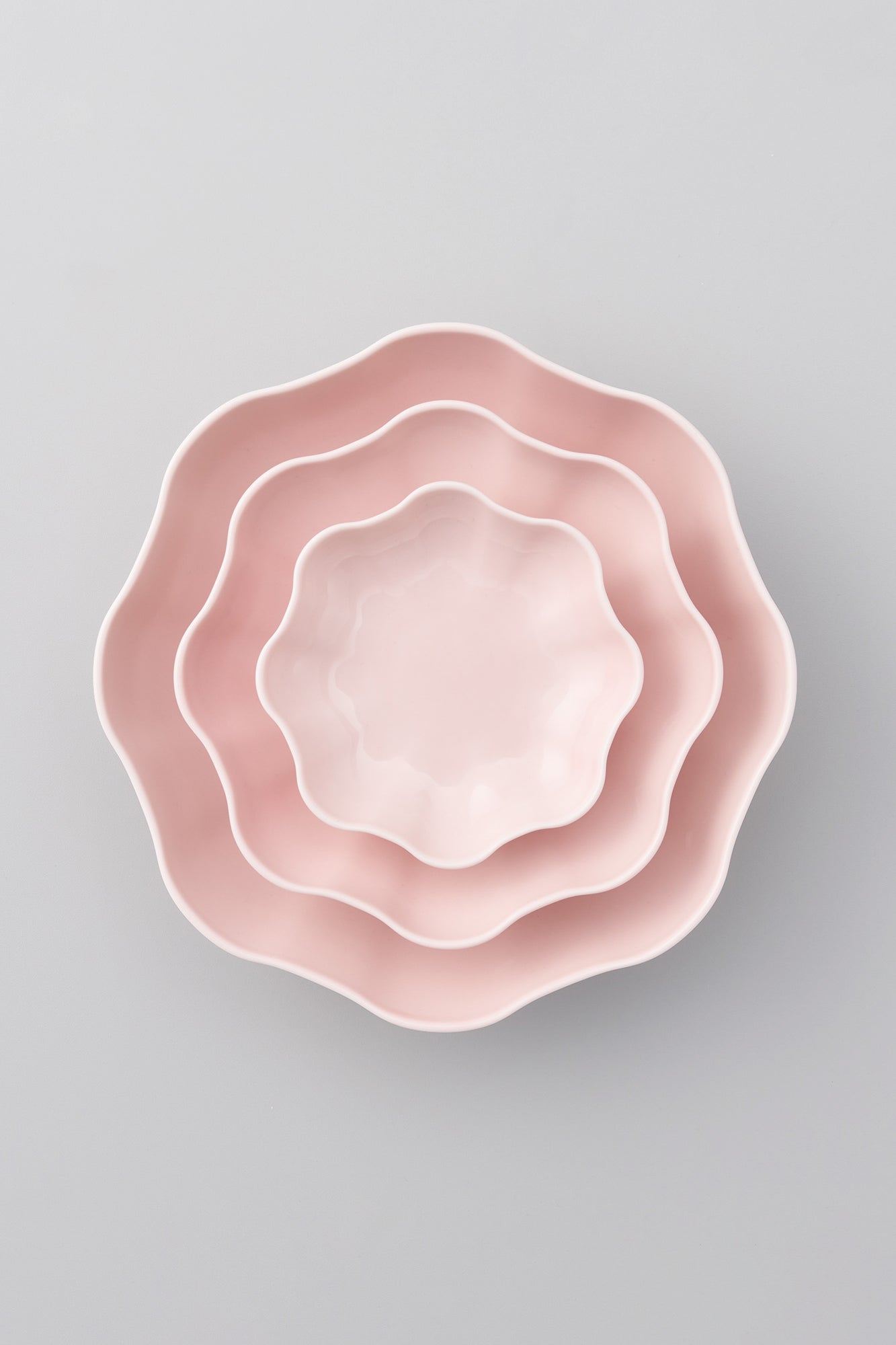 PORCELAIN POTTERY BOWL MEDIUM