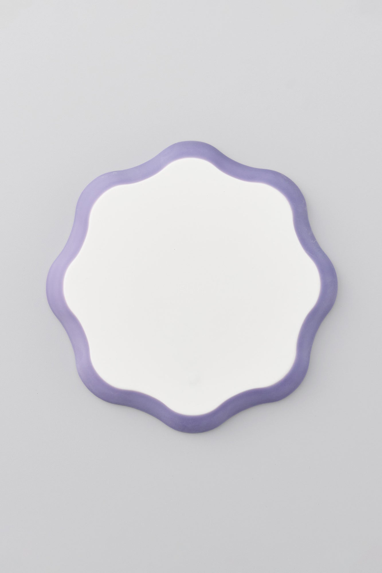 PORCELAIN POTTERY PLATE MEDIUM