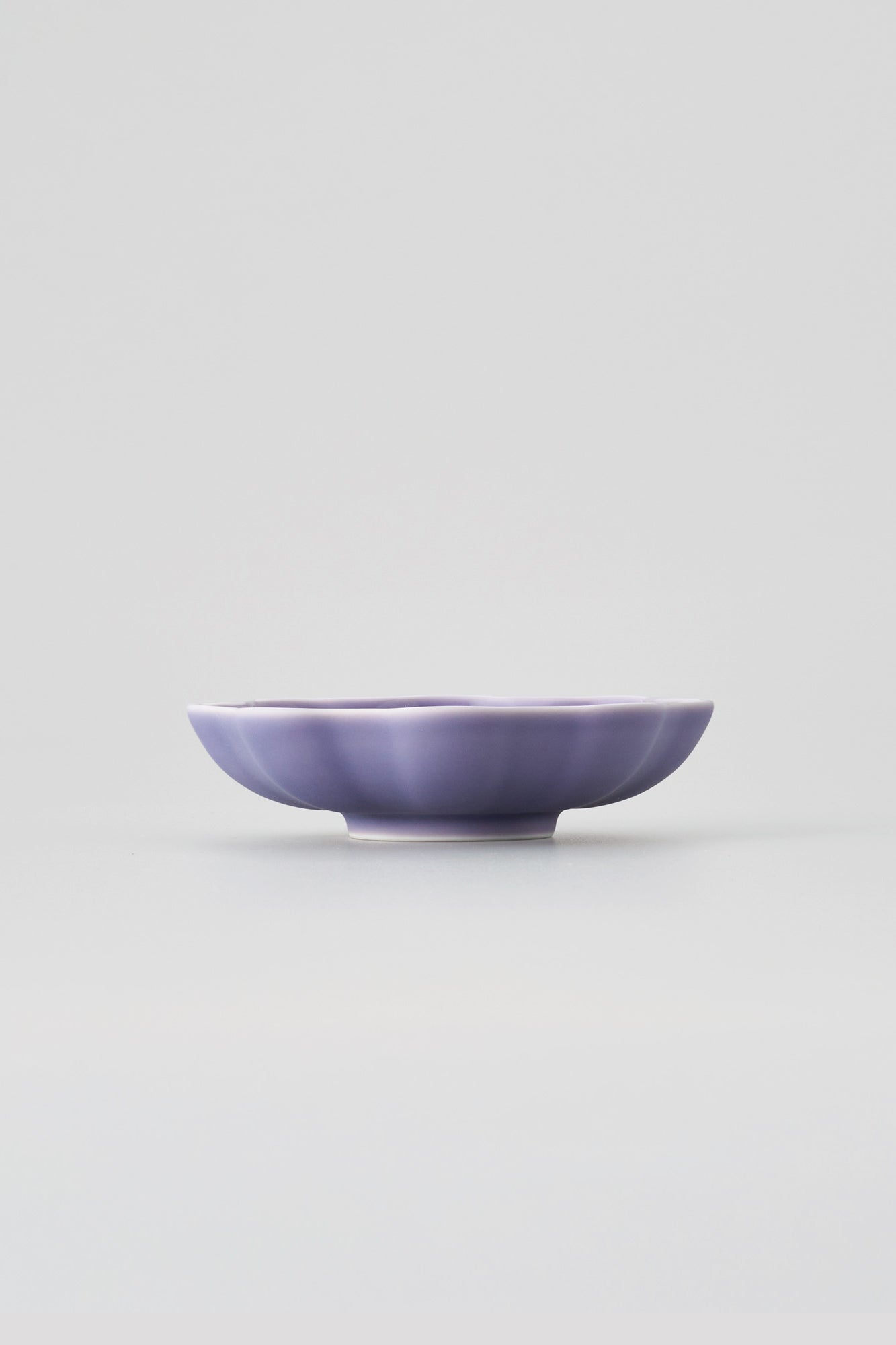 PORCELAIN POTTERY BOWL MEDIUM